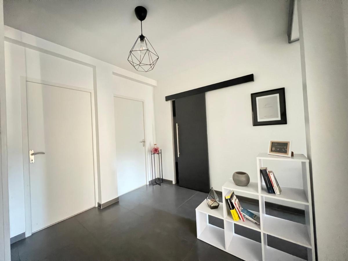 Superbe Appartement Centre Ville Nimes Luaran gambar